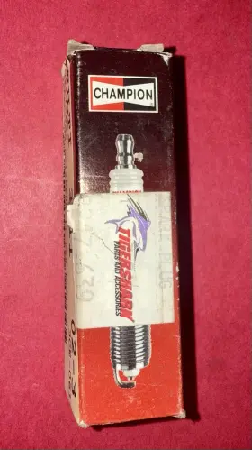 0217-641 CHAMPION SPARK PLUG 1100 Arctic-cat Tigershark