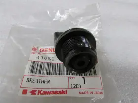 43056-502 KAWASAKI Nos Generator Cover Breather JS440 JS550 #2