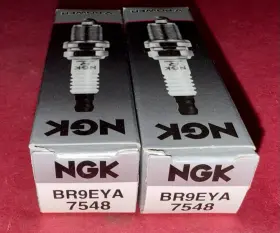 BR9EYA NGK Snow Pwc Spark Plugs Pack Arctic-cat Tigershark