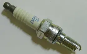 Ngk Imr9b-9h Spark Plug