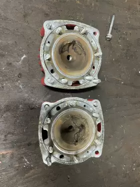 3021117 POLARIS Single Carburetor Cylinder Head Set 700 #2