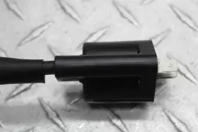 5RU-82310-00-00 YAMAHA Majesty Ignition Coil Spark Plug Cap #2