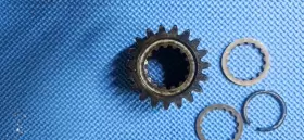 60E-17586-00-00 YAMAHA Crank Shaft Transfer Gear Oil Pump #2