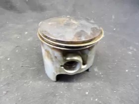 6M6-11631-01-93 YAMAHA Wave Runner Piston Vxr 650 Superjet