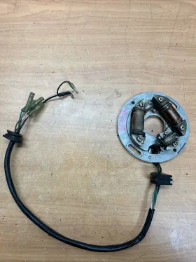 6M6-85580-00-00 YAMAHA Waverunner Stator Vxr 650 Superjet